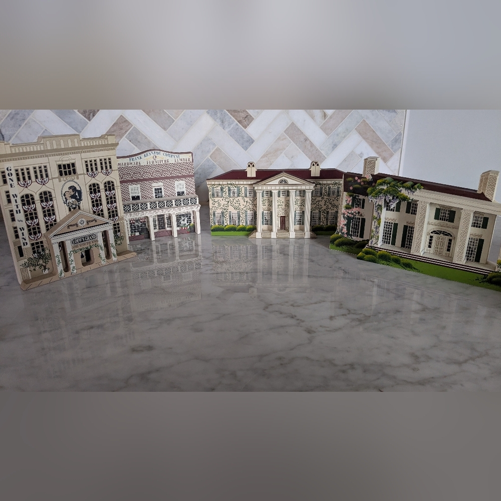 Gone With The Wind set Of Four Wooden Replicas.